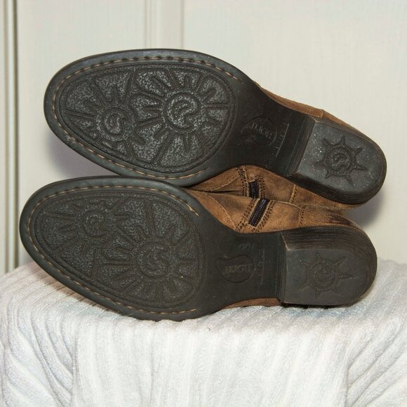 Born 16" tall Suede Boot 10 - Picture 4 of 9